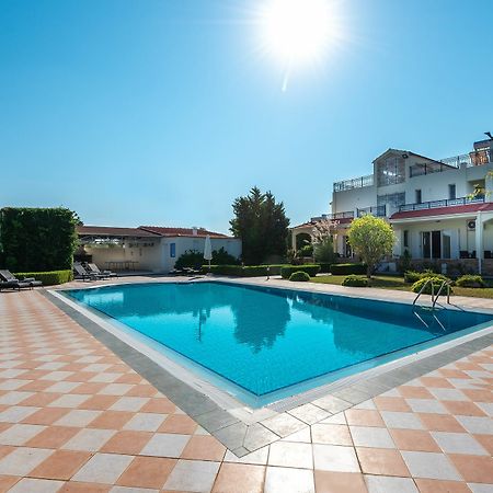 Royal Classico Villa Kolýmbia Eksteriør bilde